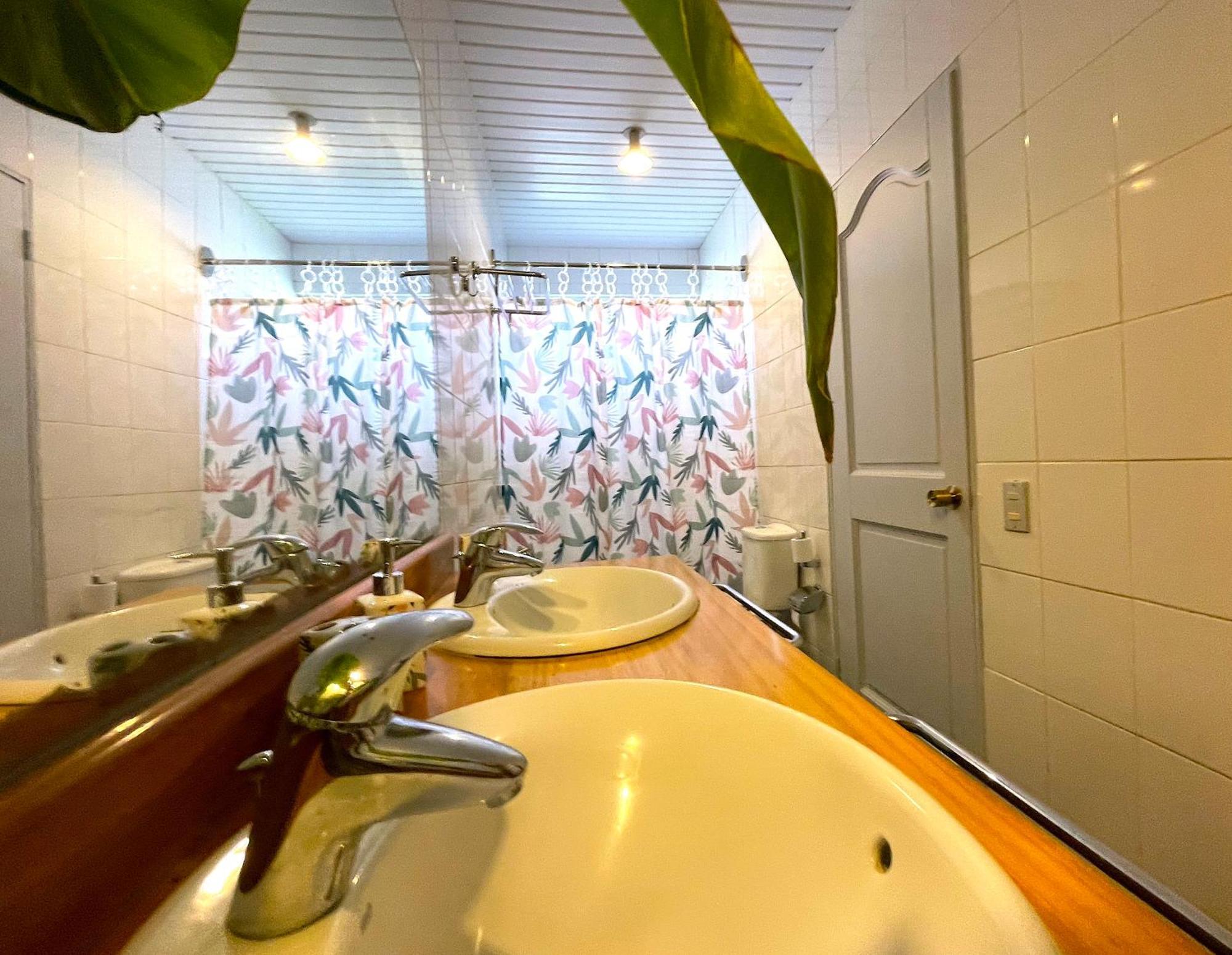 Manureva Nui Hotel Boutique Ханга-Роа Экстерьер фото
